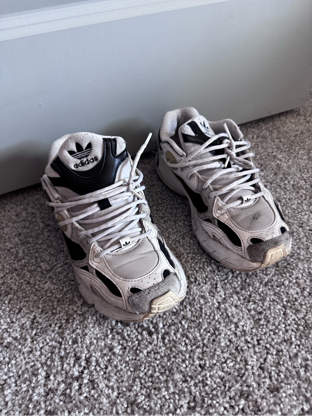 adidas women White and Black Retro Runner Sneakers